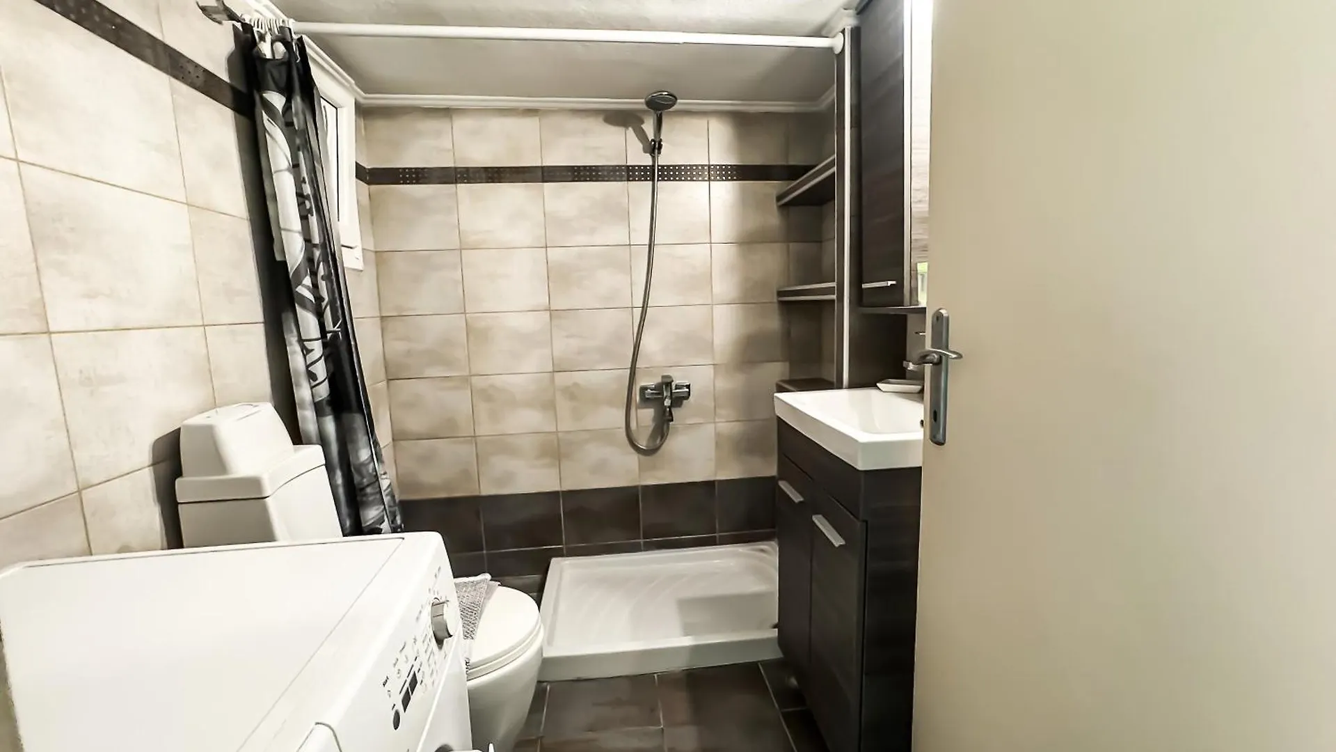 City Center Family Apartment #Propertly Saloniki 0*,  Grecja